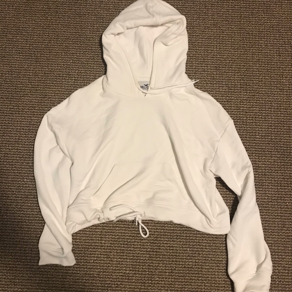 White cropped sweatshirt